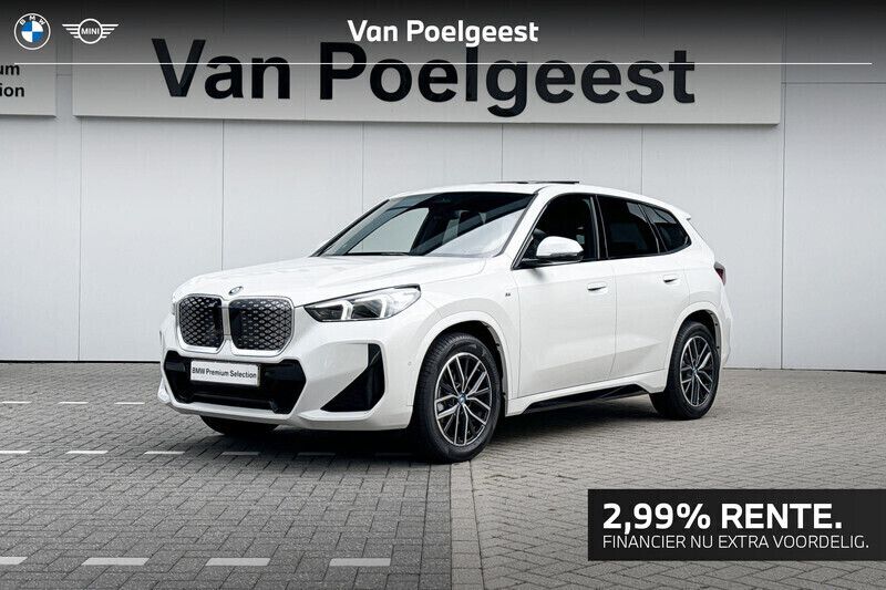 Wit Gebruikt 2024 BMW iX1 Shadowline SUV | € 47.900 (Eerlijke prijs) - Afbeelding 1/4