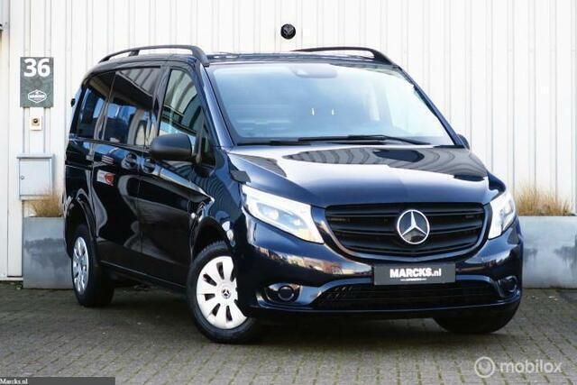 Blauw Gebruikt 2021 Mercedes Vito MPV | € 14.895 - Afbeelding 1/4