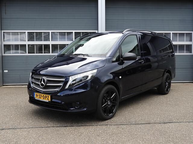 Blauw Gebruikt 2020 Mercedes Vito MPV | € 26.950 (Eerlijke prijs) - Afbeelding 1/4