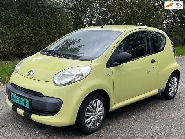 Geel Gebruikt 2006 Citroën C1 Hatchback | € 1.000 (Goede deal) - Afbeelding 1/4