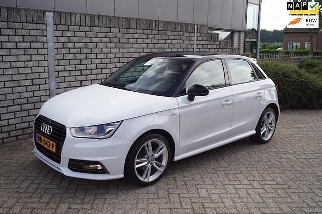 Wit Gebruikt 2017 Audi A1 Sportback S-Line Hatchback | € 16.450 (Eerlijke prijs) - Afbeelding 1/4