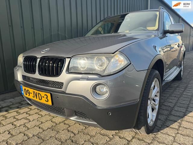 Grijs Gebruikt 2009 BMW X3 SUV | € 5.699 (Goede deal) - Afbeelding 1/4