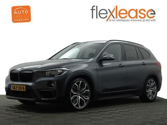 Grijs metallic Gebruikt 2018 BMW X1 Executive SUV | € 22.900 (Goede deal) - Afbeelding 1/4