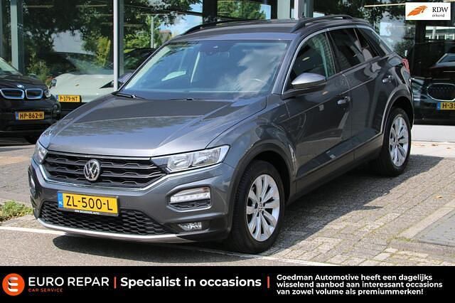 Grijs Gebruikt 2019 VW T-Roc Style SUV | € 11.995 (Eerlijke prijs) - Afbeelding 1/4