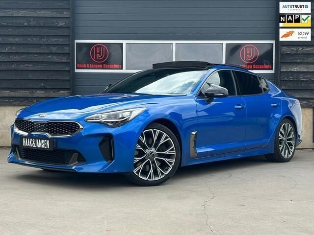 Blauw Gebruikt 2017 Kia Stinger GT-Line Sedan | € 34.995 - Afbeelding 1/4