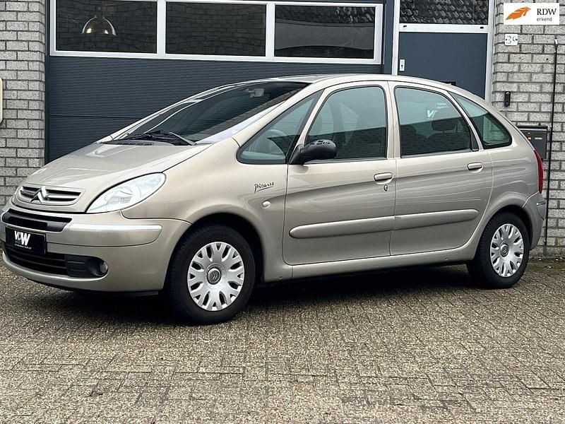 Beige Occasion 2005 Citroën Xsara Picasso MPV | € 2.950 (Iets duurder) - Afbeelding 1/4