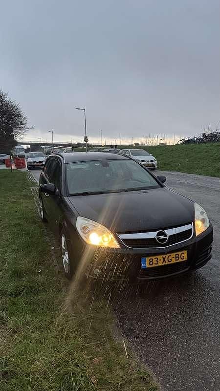Occasion 2007 Opel Vectra Stationwagen | € 2.700 (Eerlijke prijs) - Afbeelding 1/4