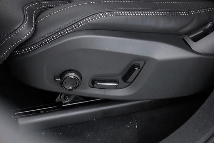 Nieuw Volvo XC90 Ultra 2025 Grijs (metallic) SUV