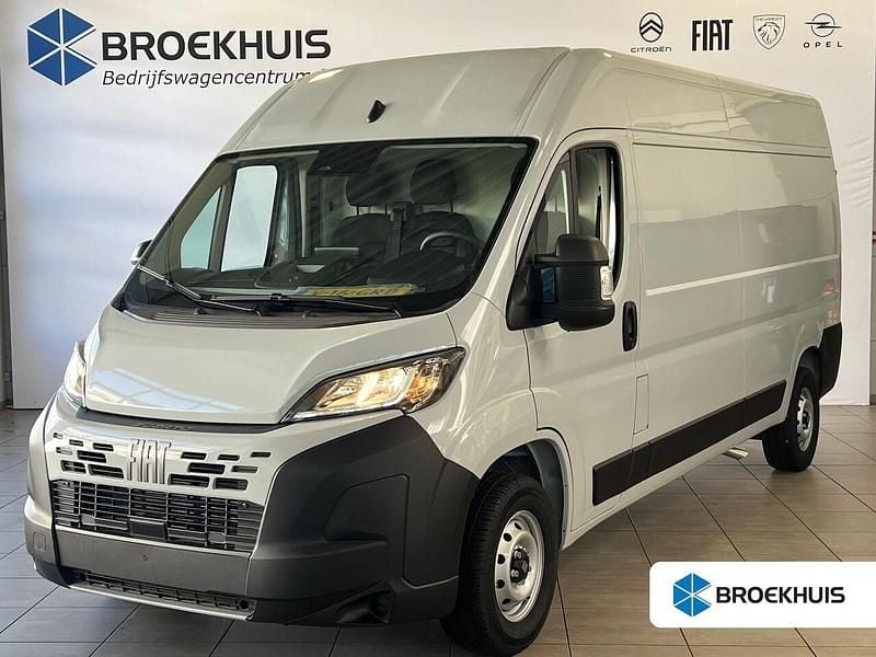Occasion Fiat Ducato S 140 PK (102 kW) 2024 Grijs Van