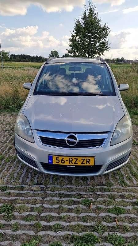 Gebruikt 2010 Opel Zafira MPV | € 3.600 (Eerlijke prijs) - Afbeelding 1/4