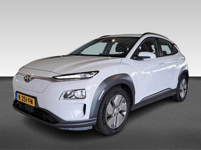 Wit Gebruikt 2020 Hyundai Kona Comfort SUV | € 18.925 - Afbeelding 1/4