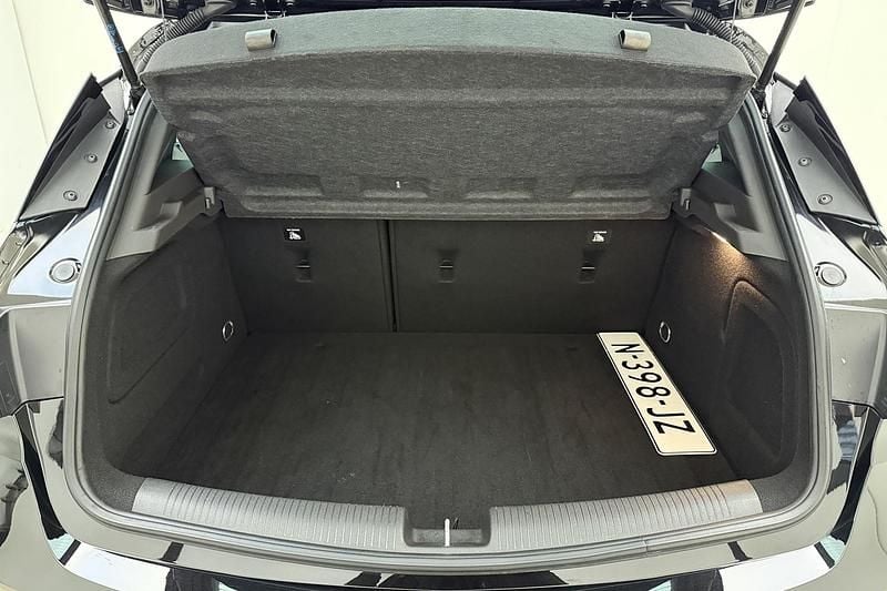 Occasion Opel Astra Business Elegance 131 PK (96 kW) 2021 Zwart Hatchback