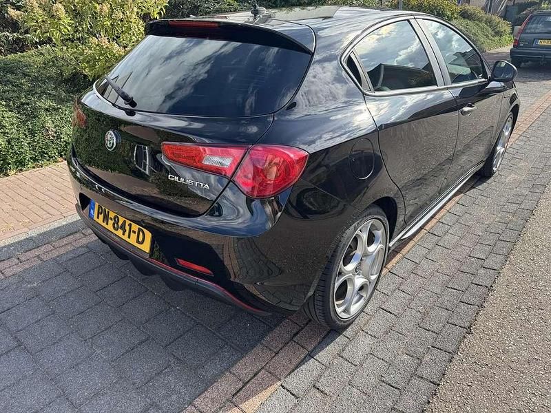 Occasion Alfa Romeo Giulietta Super 170 PK (125 kW) 2017 Zwart Hatchback