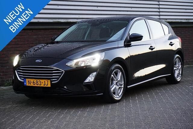 Zwart Gebruikt 2021 Ford Focus Business Edition Hatchback | € 12.950 (Super prijs) - Afbeelding 1/4
