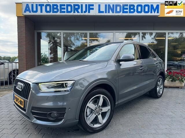 Grijs Gebruikt 2012 Audi Q3 S-Line SUV | € 9.750 (Goede deal) - Afbeelding 1/4