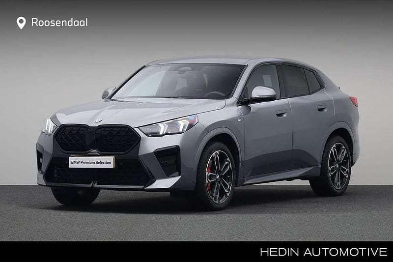 Grijs, metallic lak Gebruikt 2024 BMW X2 M Sport SUV | € 51.880 (Goede deal) - Afbeelding 1/4