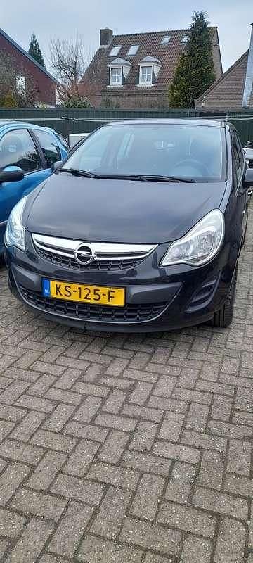 Zwart Occasion 2012 Opel Corsa MPV | € 2.350 (Super prijs) - Afbeelding 1/4
