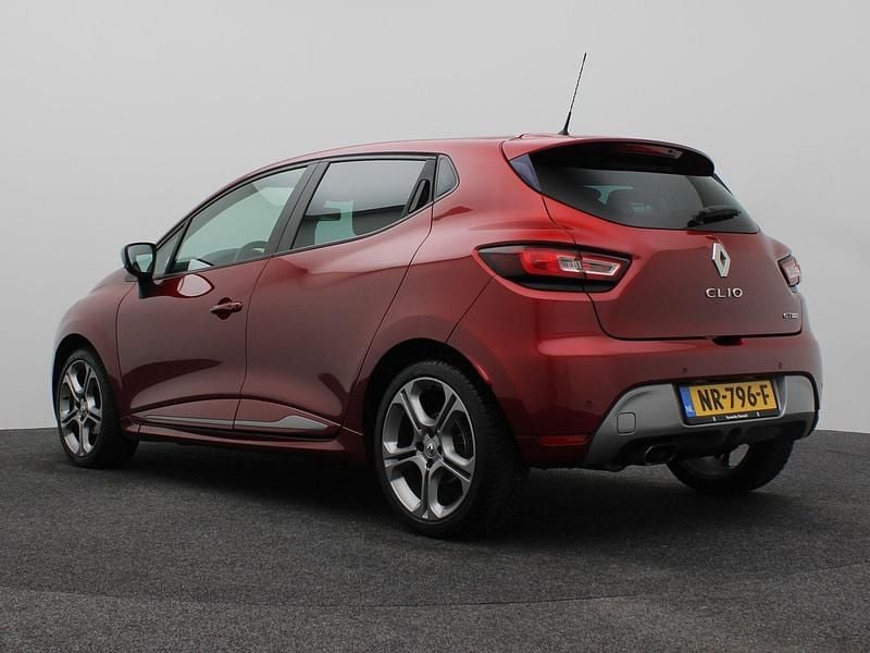 Occasion Renault Clio IV Intens 120 PK (88 kW) 2017 Rood Hatchback