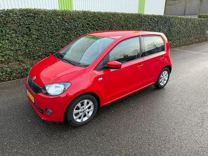 Rood Occasion 2016 Skoda Citigo Hatchback | € 4.750 (Goede deal) - Afbeelding 1/4