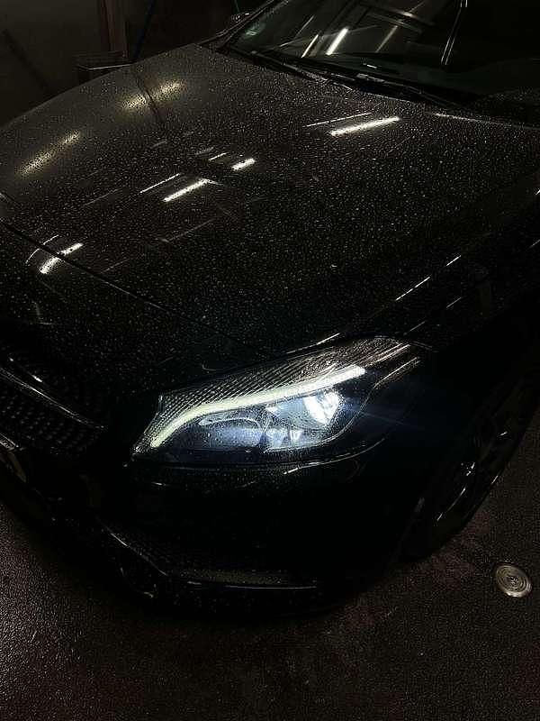 Zwart Gebruikt 2016 Mercedes A180 AMG Stationwagen | € 18.000 (Eerlijke prijs) - Afbeelding 1/4