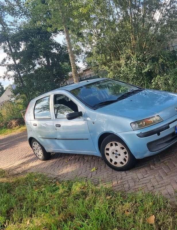 Gebruikt 2003 Fiat Punto Hatchback | € 999 (Eerlijke prijs) - Afbeelding 1/4