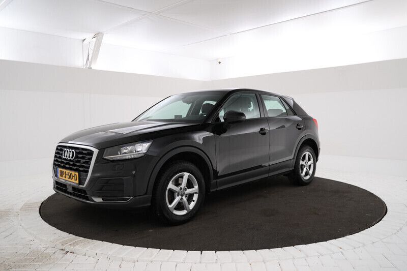 Zwart Gebruikt 2019 Audi Q2 Sport SUV | € 21.995 (Duur) - Afbeelding 1/4