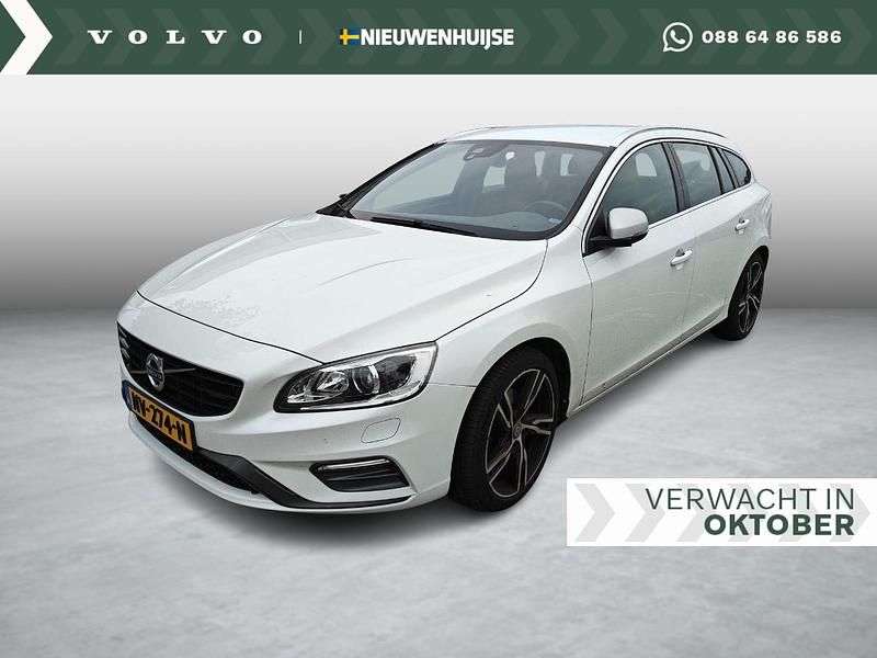 Wit Gebruikt 2017 Volvo V60 R-Design Stationwagen | € 17.694 (Eerlijke prijs) - Afbeelding 1/3