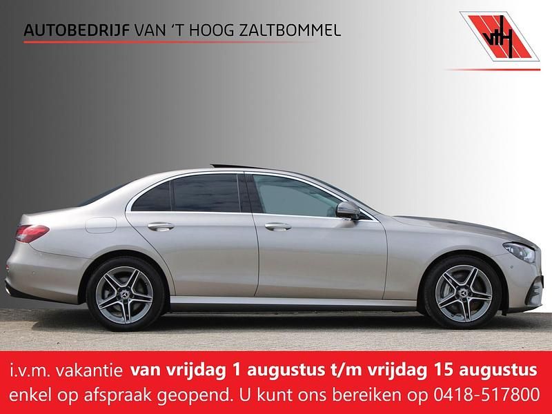 Grijs Gebruikt 2022 Mercedes E300 AMG line Sedan | € 42.900 (Goede deal) - Afbeelding 1/4