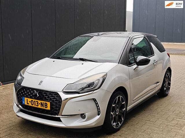 Wit Occasion 2016 DS Automobiles DS3 Sport Chic Hatchback | € 6.450 (Goede deal) - Afbeelding 1/4
