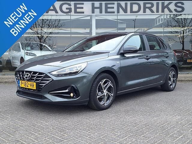 Occasion Hyundai i30 Comfort 120 PK (88 kW) 2022 Grijs Hatchback