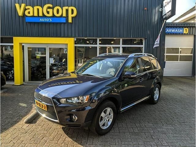Blauw Gebruikt 2010 Mitsubishi Outlander Edition SUV | € 6.995 (Eerlijke prijs) - Afbeelding 1/4