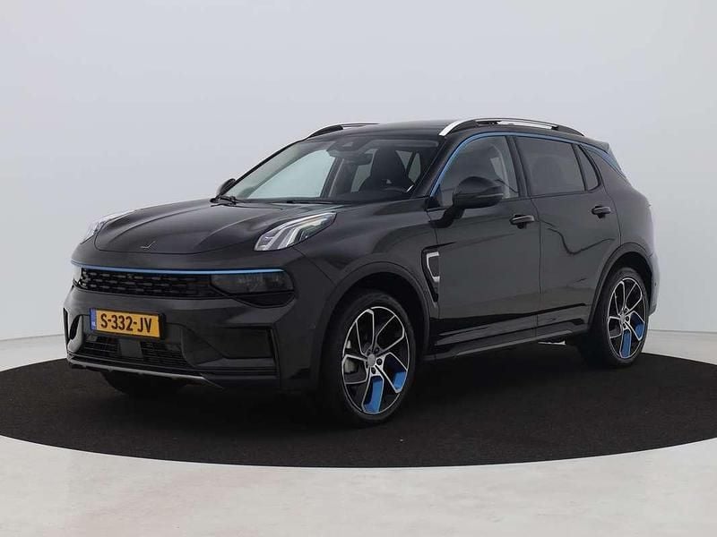 Zwart Gebruikt 2023 Lynk & Co 01 SUV | € 24.750 (Goede deal) - Afbeelding 1/3
