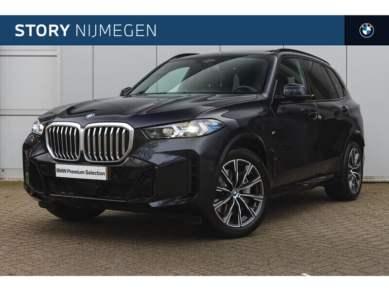 Zwart Gebruikt 2024 BMW X5 Executive SUV | € 98.950 (Goede deal) - Afbeelding 1/4