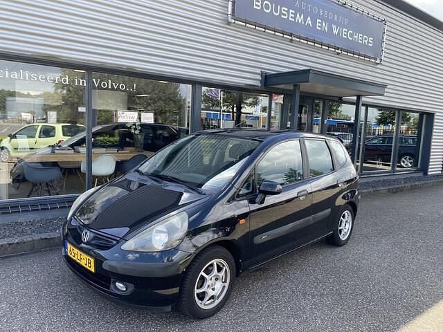 Zwart Gebruikt 2002 Honda Jazz LS Hatchback | € 1.100 (Goede deal) - Afbeelding 1/4