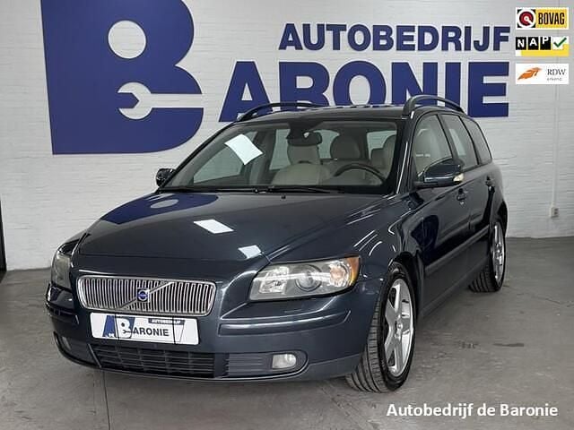 Blauw Gebruikt 2004 Volvo V50 Summum Stationwagen | € 4.995 (Duur) - Afbeelding 1/4