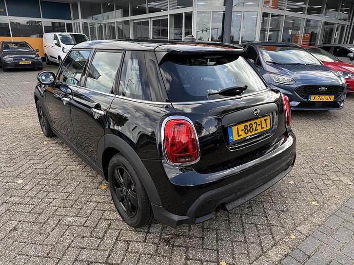 Occasion Mini ONE Essential 102 PK (75 kW) 2021 Zwart Hatchback