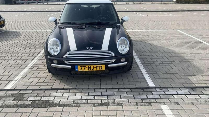 Occasion Mini Cooper Pepper 116 PK (85 kW) 2003 Zwart Hatchback