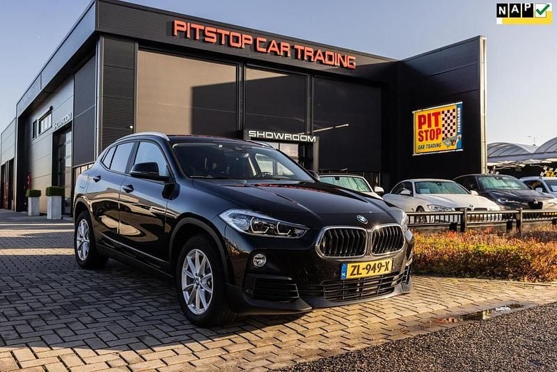 Zwart Gebruikt 2019 BMW X2 Basis SUV | € 24.450 (Super prijs) - Afbeelding 1/3