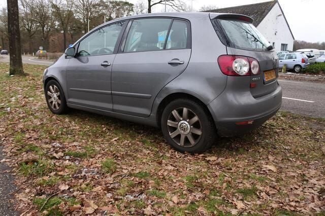 Grijs Gebruikt 2005 VW Golf Plus Sportline MPV | € 1.450 (Duur) - Afbeelding 1/4