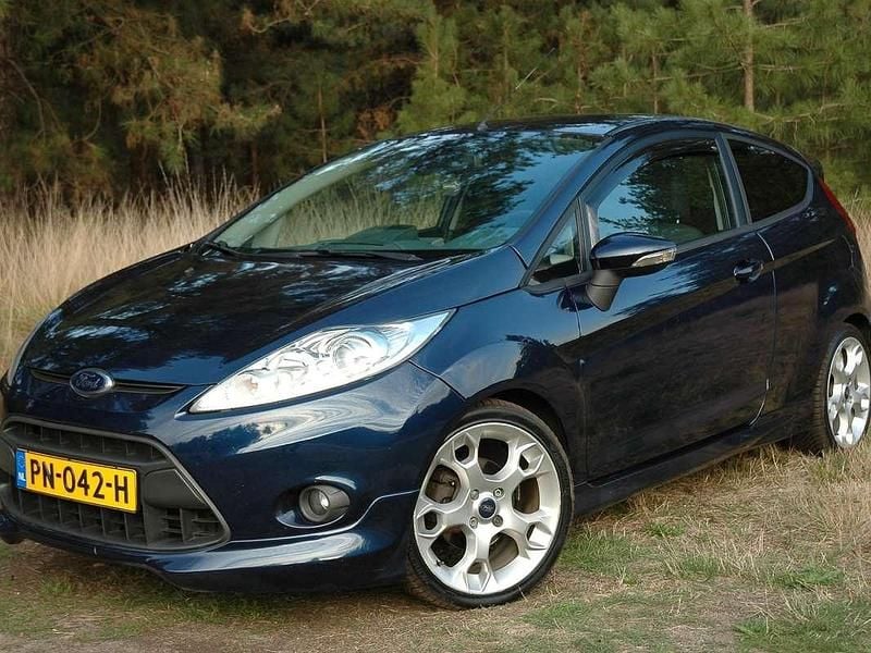 Blauw Gebruikt 2010 Ford Fiesta Sport Hatchback | € 4.200 (Eerlijke prijs) - Afbeelding 1/4