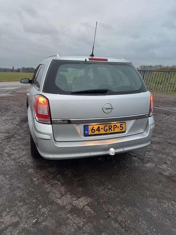 Occasion Opel Astra Cosmo 116 PK (85 kW) 2008 Grijs Stationwagen