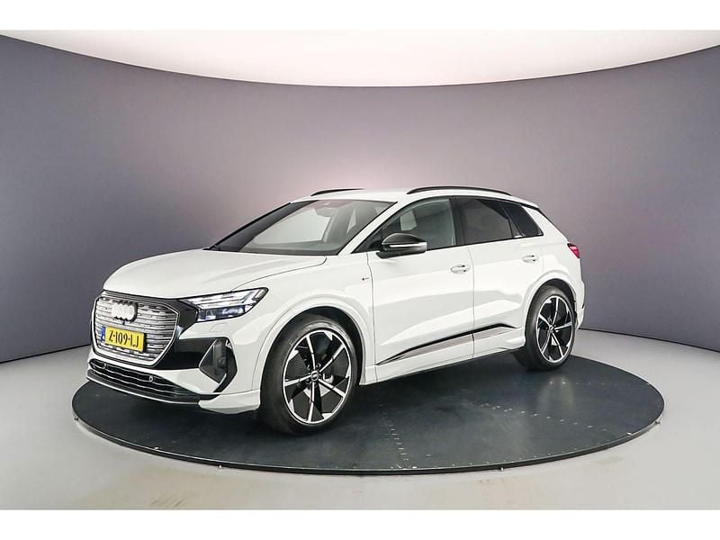 Wit Gebruikt 2024 Audi Q4 e-tron SUV | € 50.900 (Goede deal) - Afbeelding 1/4