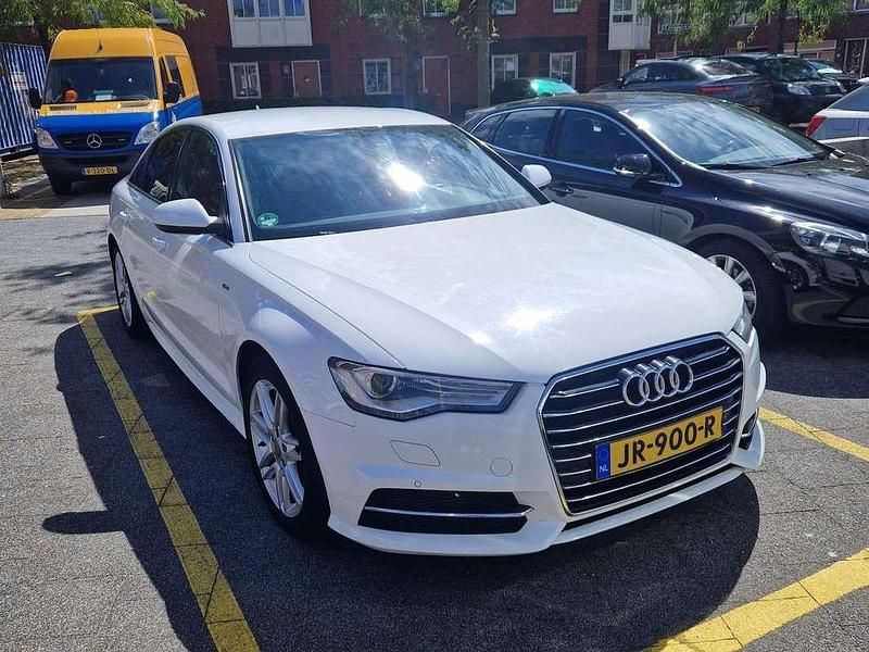 Grijs Gebruikt 2016 Audi A6 Sedan | € 16.500 (Iets duurder) - Afbeelding 1/4