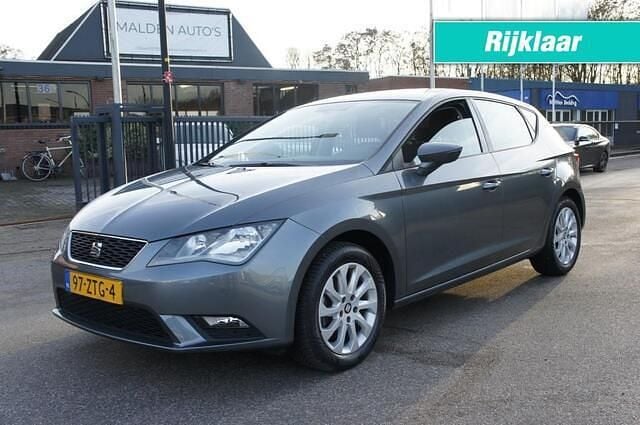 Grijs Occasion 2013 Seat Leon Style Hatchback | € 8.950 (Goede deal) - Afbeelding 1/4