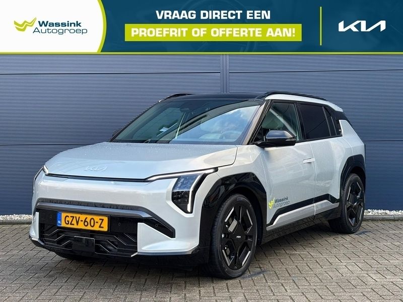 Ivory silver (zilver metallic) Gebruikt 2025 Kia EV3 2 SUV | € 43.791 - Afbeelding 1/4