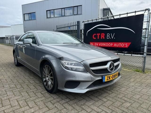 Grijs Gebruikt 2015 Mercedes CLS350 Sedan | € 15.750 - Afbeelding 1/4
