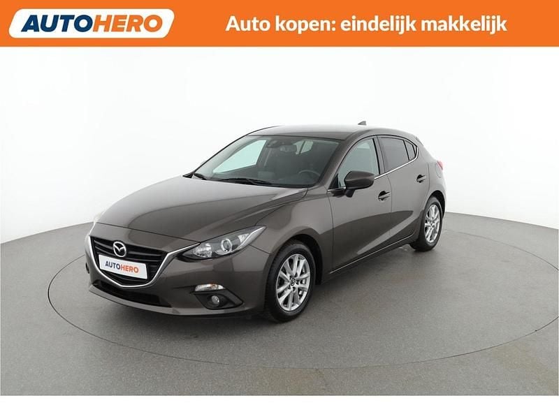 Grijs (metallic) Occasion 2016 Mazda 3 Hatchback | € 11.849 (Goede deal) - Afbeelding 1/4
