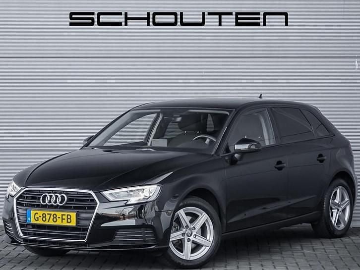 Zwart Occasion 2019 Audi A3 Proline Sedan | € 15.900 (Super prijs) - Afbeelding 1/3