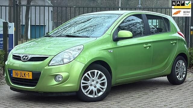 Groen Occasion 2009 Hyundai i20 Hatchback | € 2.350 (Goede deal) - Afbeelding 1/4