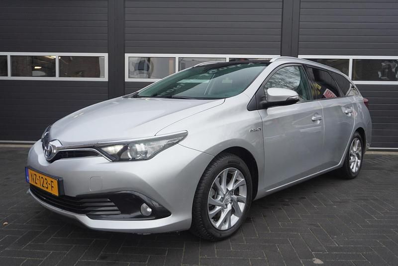 Occasion Toyota Auris Hybrid Business Edition 2017 Grijs Stationwagen